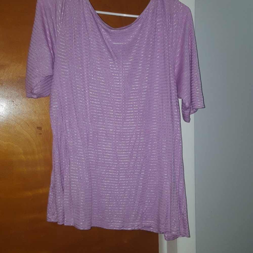Womens tops
